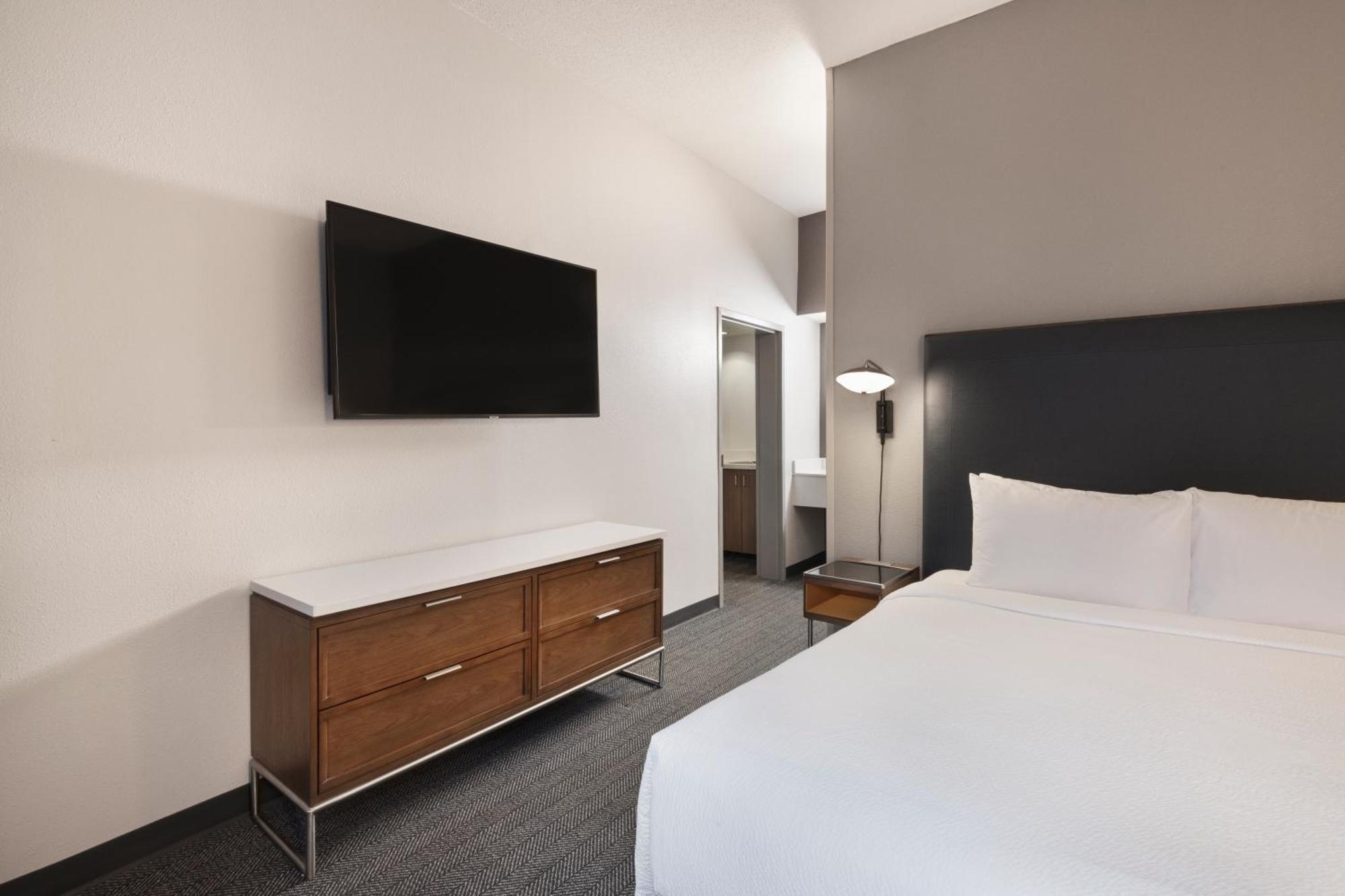 Courtyard By Marriott Burlington Hotel Kültér fotó