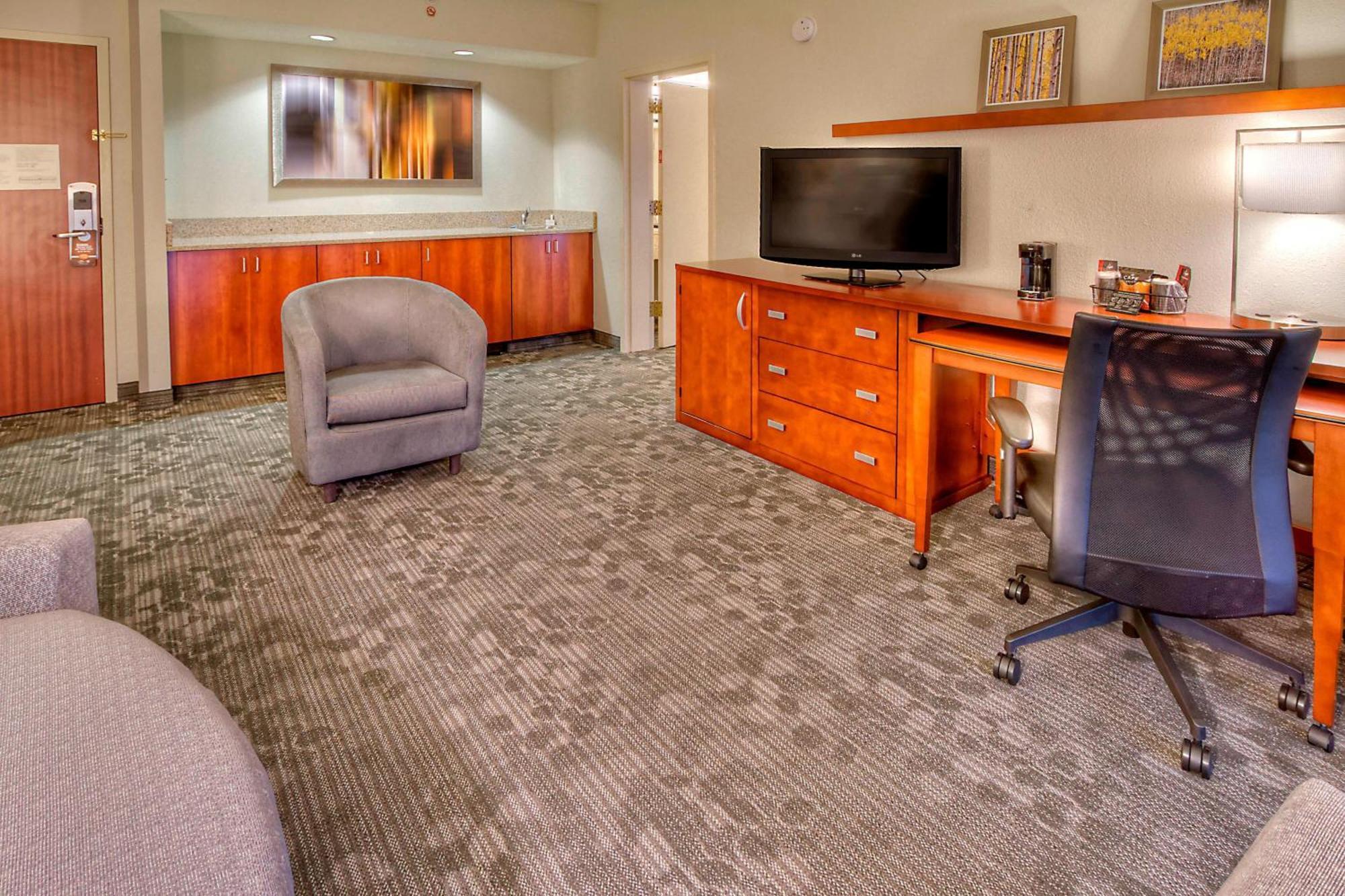 Courtyard By Marriott Burlington Hotel Kültér fotó
